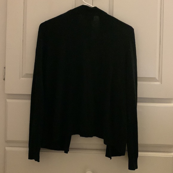 Black shall - Picture 2 of 5